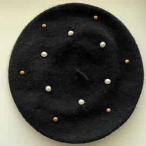 Vintage embellished pearl beret